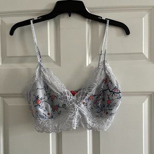 Josie by Natori – Lace Trim Floral Bralette